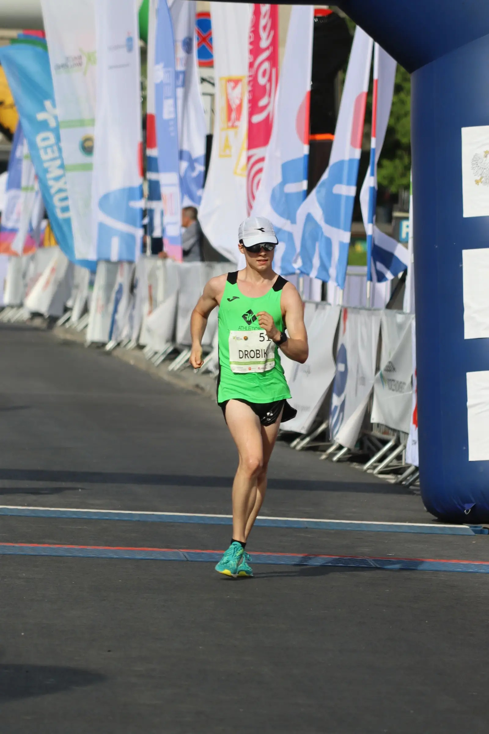 Korzeniowski Warsaw Race Walking Cup to coroczne zawody w chodzie sportowym odbywające się w Warszawie w Polsce. Od 2024 roku są to zawody rangi Gold World Athletics Race Walking Tour – najwyższej rangi cykl międzynarodowych zawodów w chodzie sportowym. Trasa wokół Teatru Wielkiego łącząca Plac Teatralny z Placem Piłsudskiego. Kacper Drobik zajął 2. lokatę w chodzie na 10km.